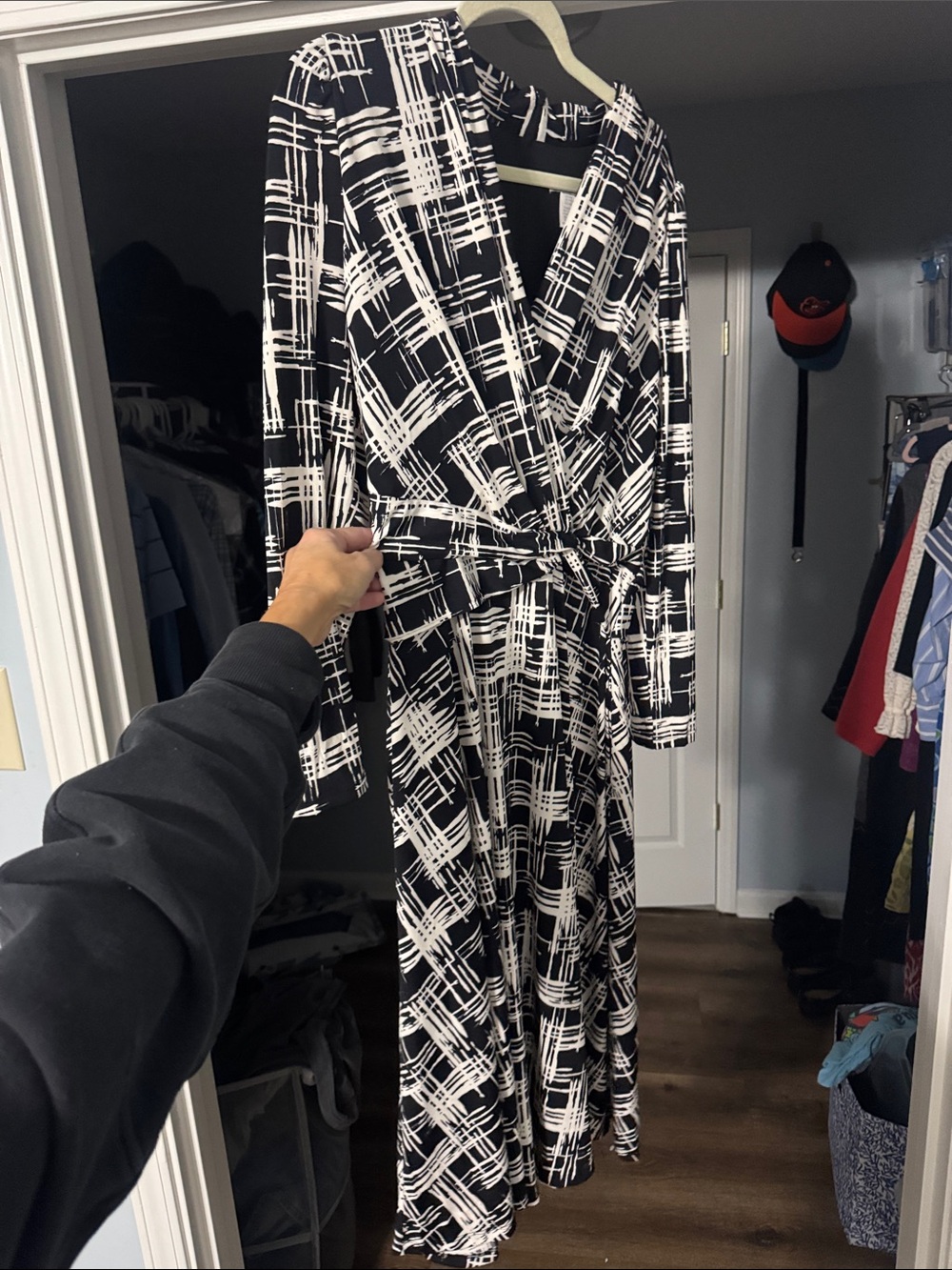 London Times Black and White Wrap Midi Dress